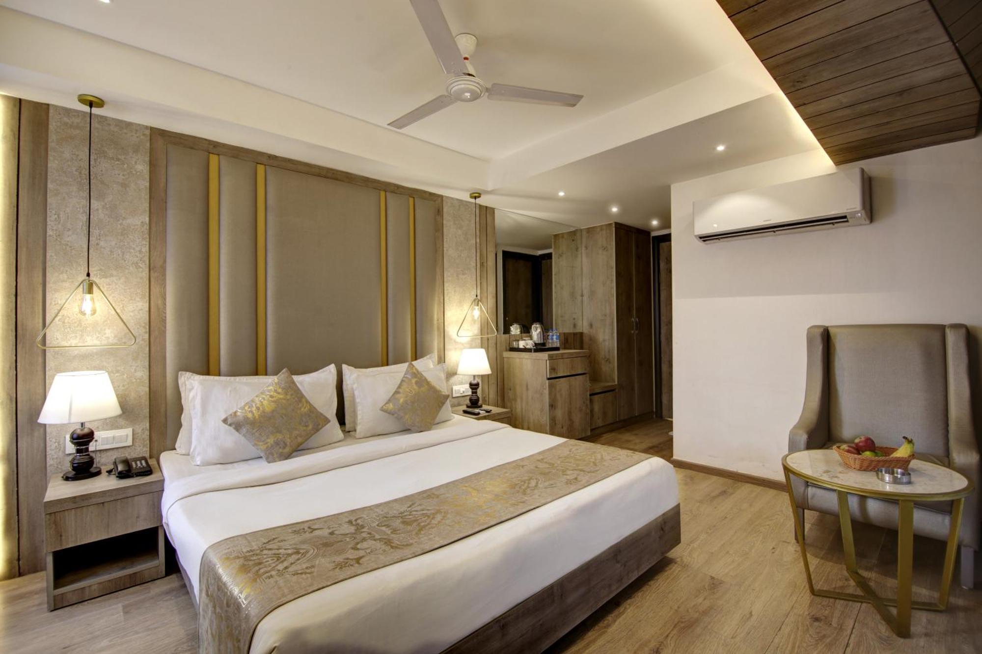 Hotel Town Pallace Inn Patel Nagar New Delhi Exterior photo